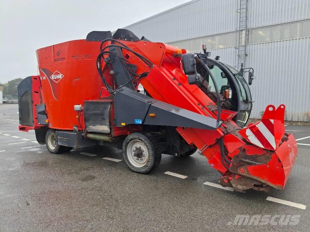 Kuhn SPV 14 混合餵料機