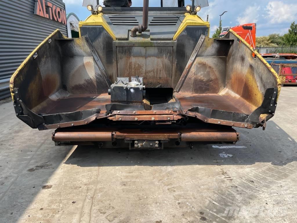 Bomag BF 700 C-2 瀝青攤舖機/鋪路機