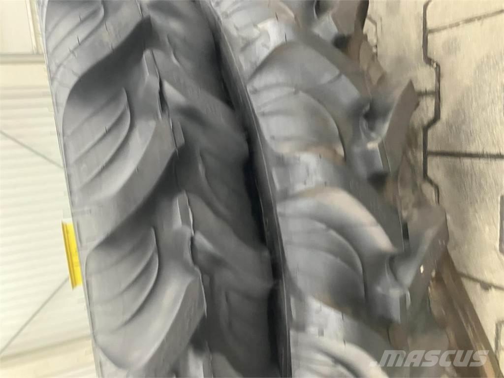 Taurus 230/95R36 輪胎、車輪和輪圈