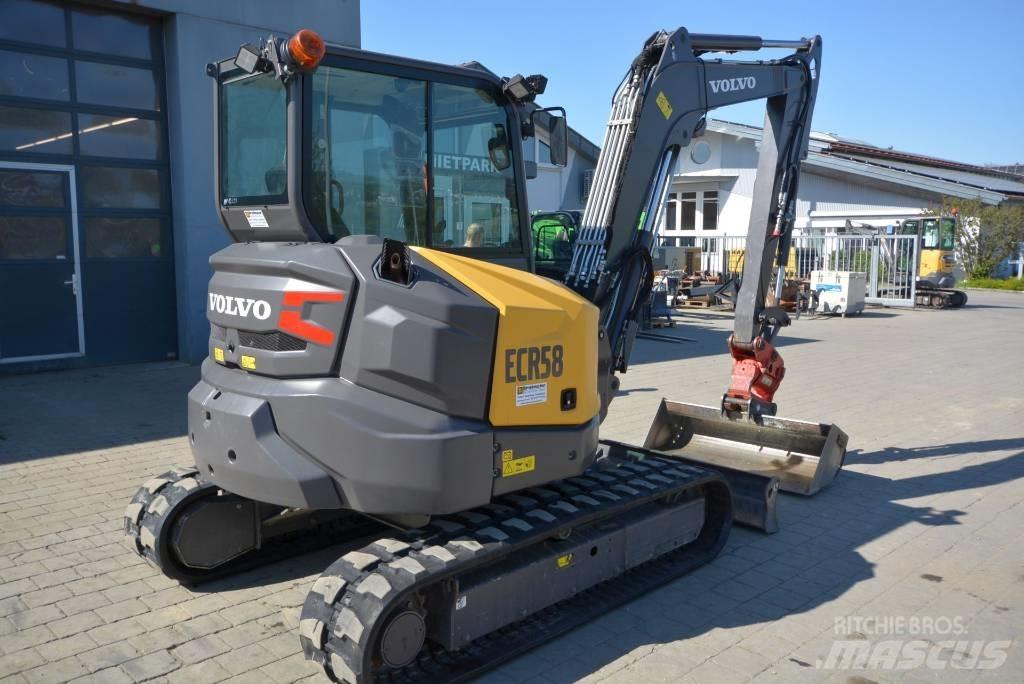 Volvo ECR 58 F 小型挖土機/掘鑿機<7t(小型挖掘機)