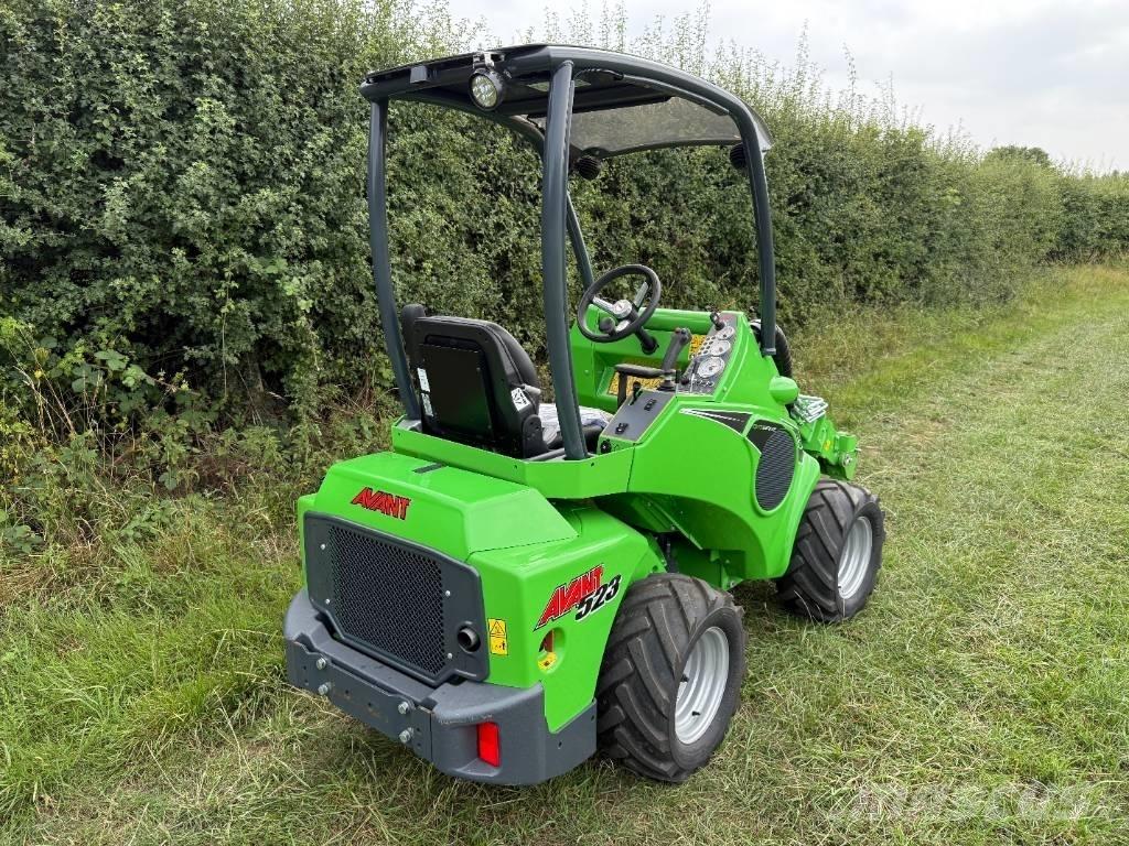 Avant 523 小型裝載機