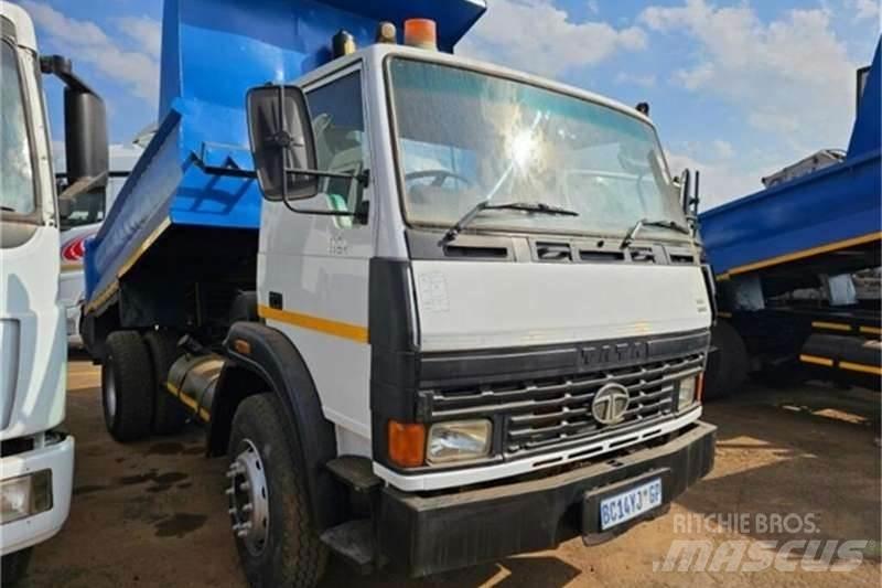 Tata LPK 其他貨車