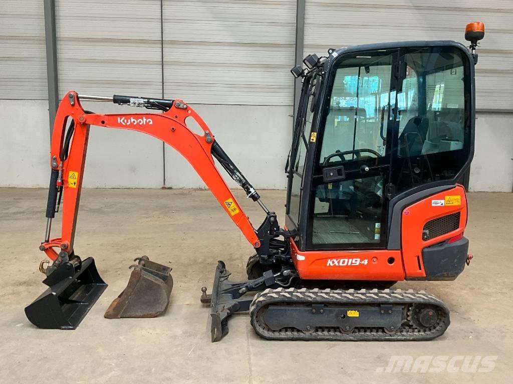 Kubota KX 019-4 小型挖土機/掘鑿機<7t(小型挖掘機)