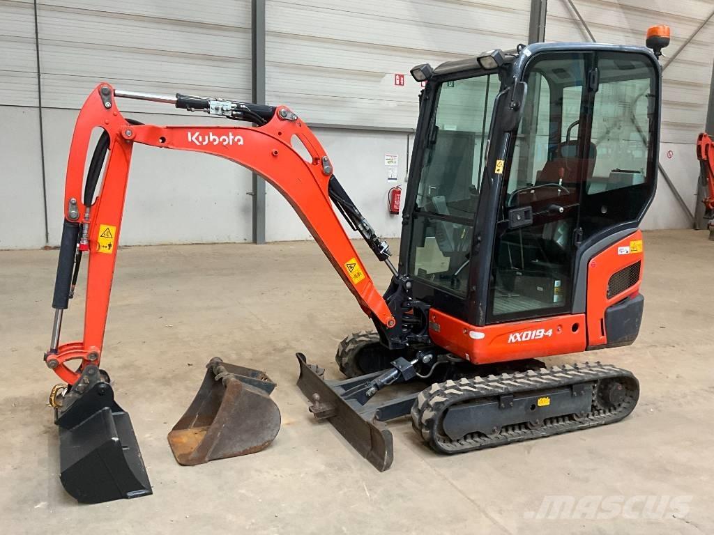 Kubota KX 019-4 小型挖土機/掘鑿機<7t(小型挖掘機)