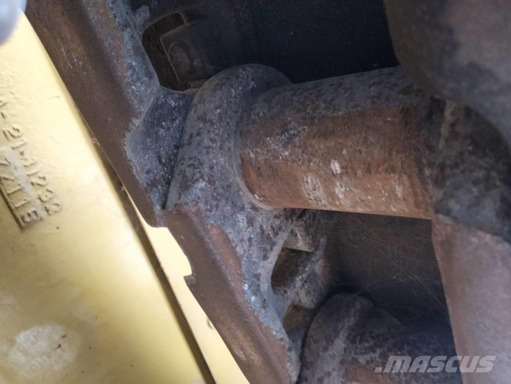 Komatsu D 155 A 履帶推土機