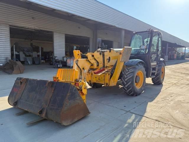 JCB 540-180 伸縮臂操作車