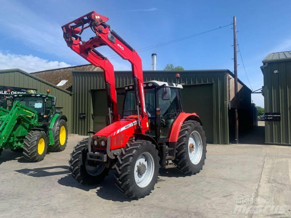 Massey Ferguson 5455 曳引機
