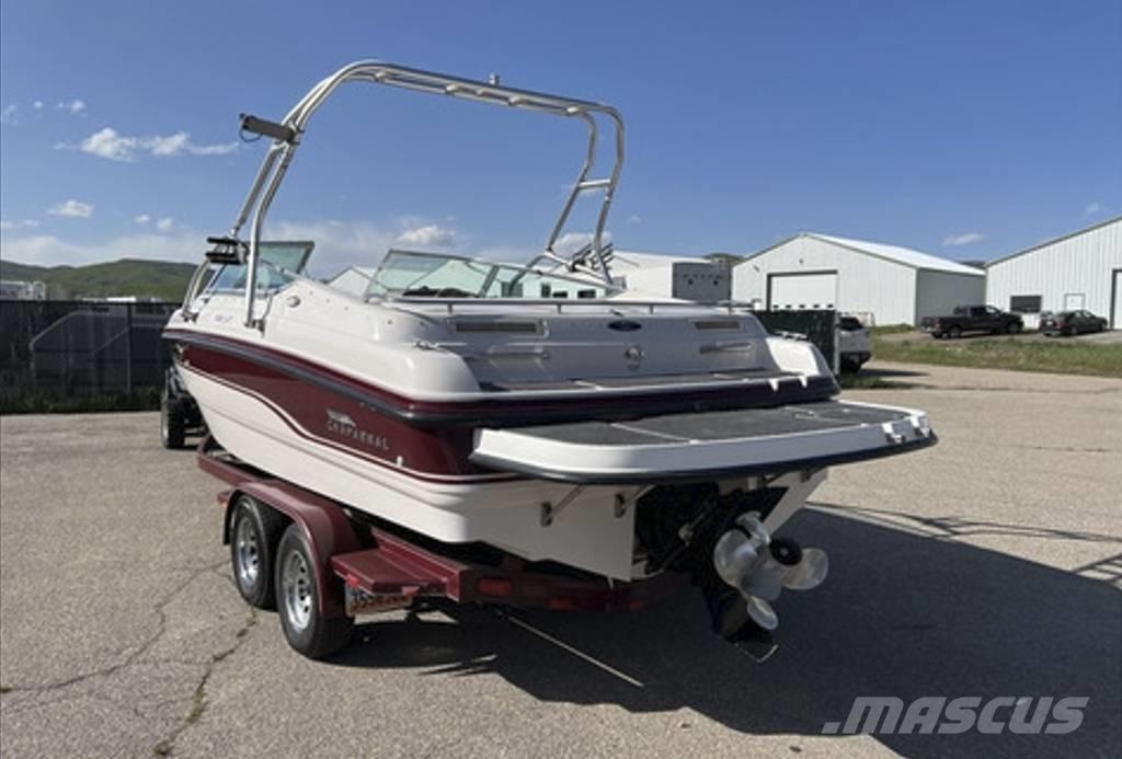  Chaparral 2330 SS 工作船艇 / 駁船