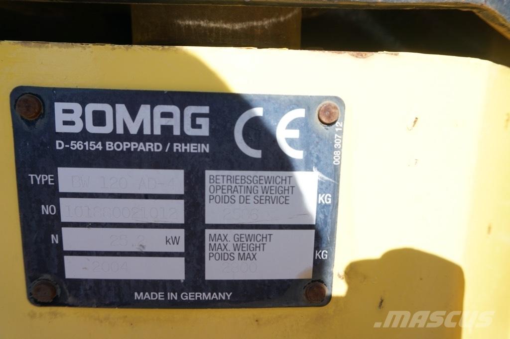 Bomag BW 120 AD-4 雙輪滾壓機