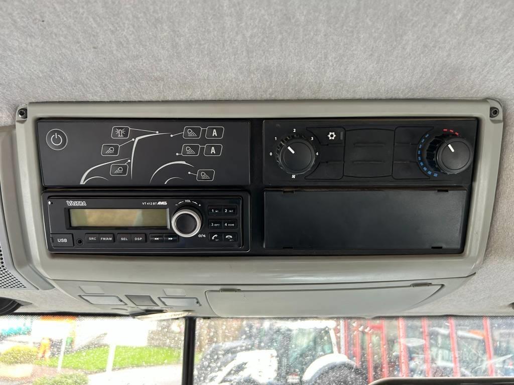 Valtra T154 Active 曳引機