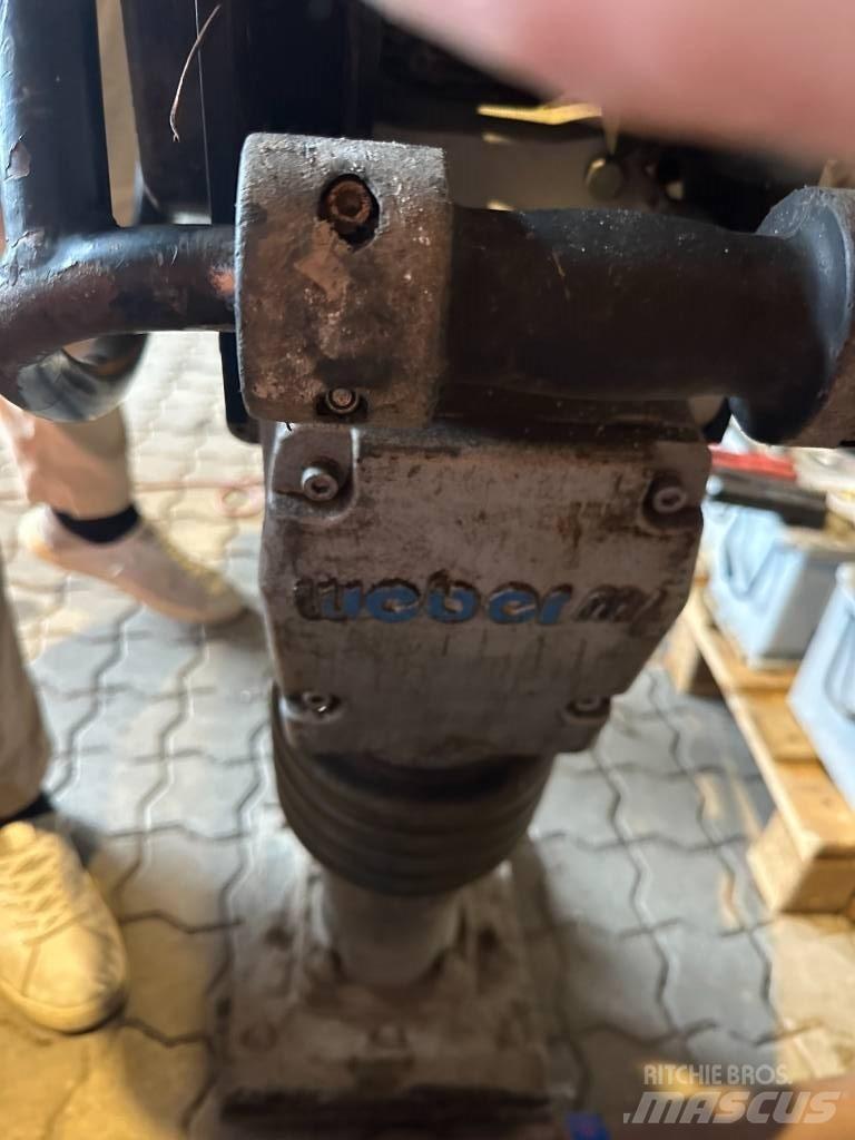 Weber Jordloppe 砸道機/夯實機