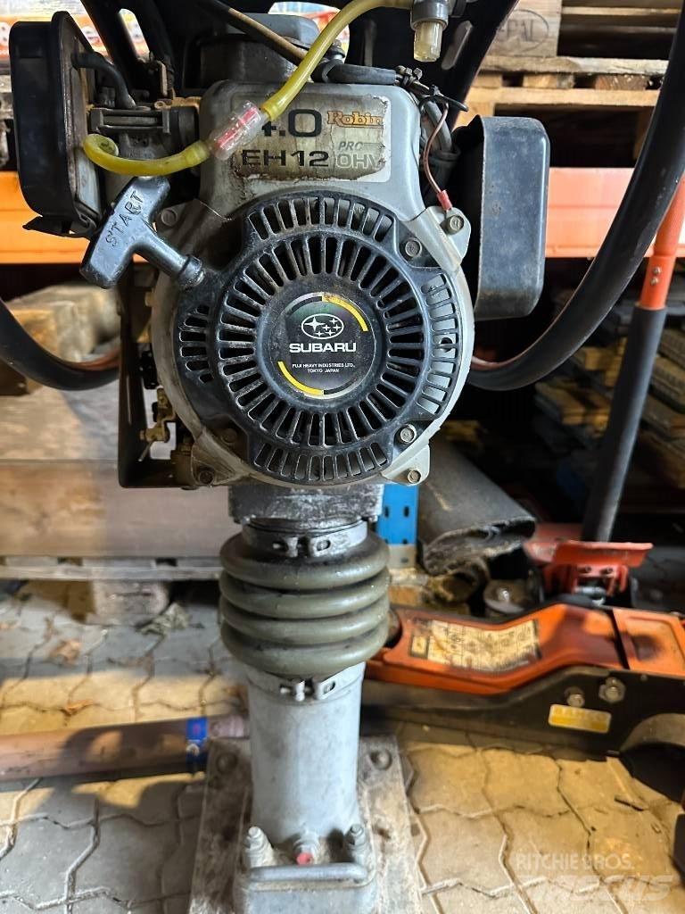 Weber Jordloppe 砸道機/夯實機