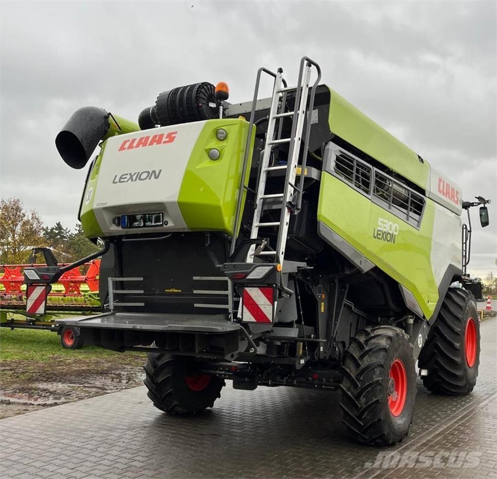 CLAAS Lexion 5300 聯合收穫機