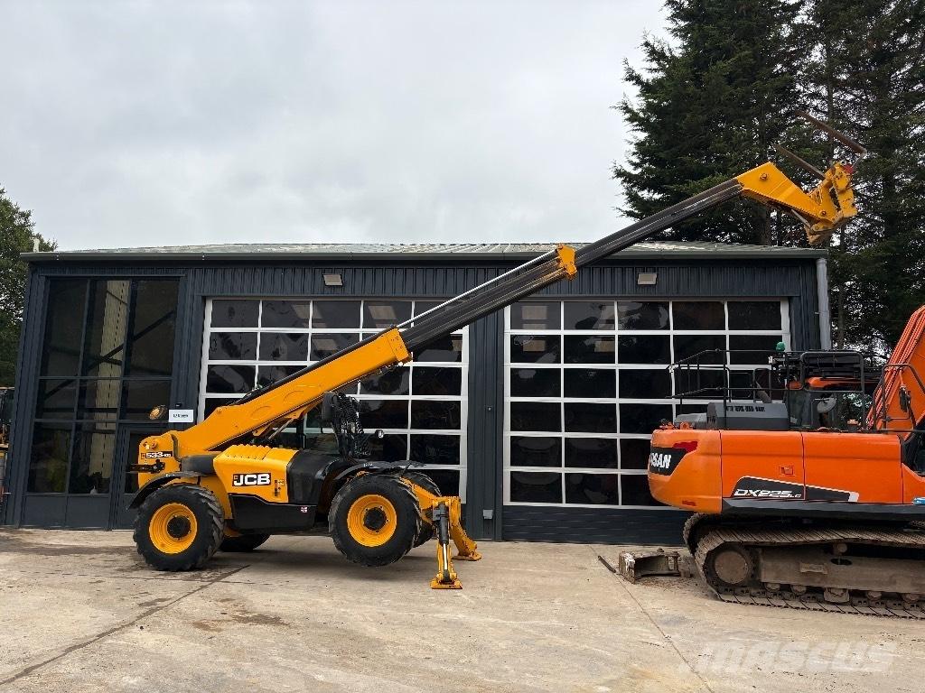 JCB 533-105 伸縮臂操作車