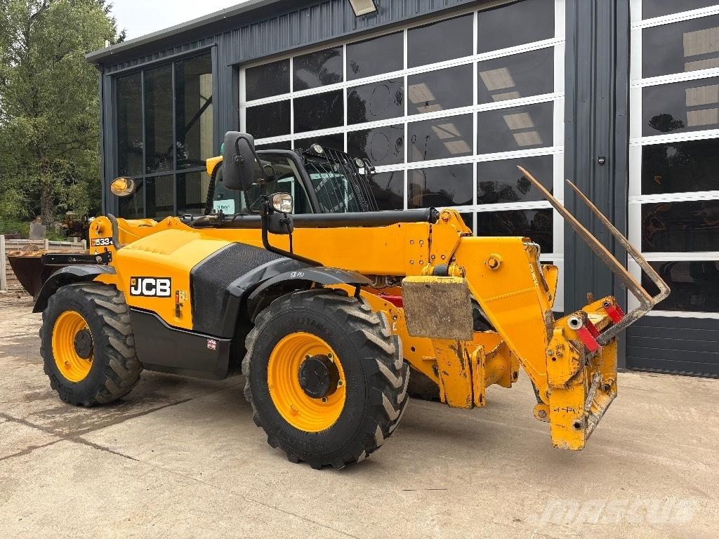 JCB 533-105 伸縮臂操作車