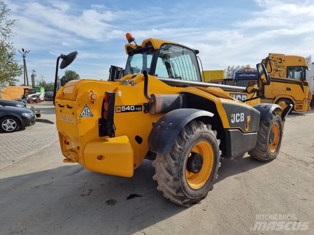 JCB 540-140 Hi Viz 伸縮臂操作車