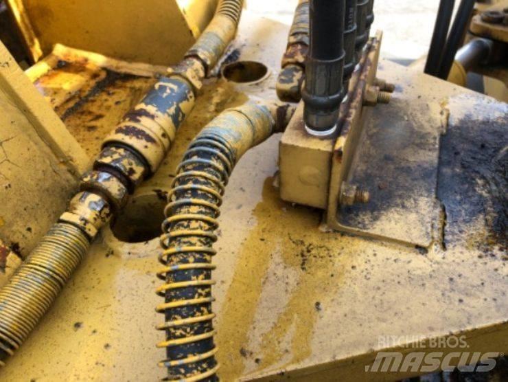 CAT 950BZ 履帶推土機