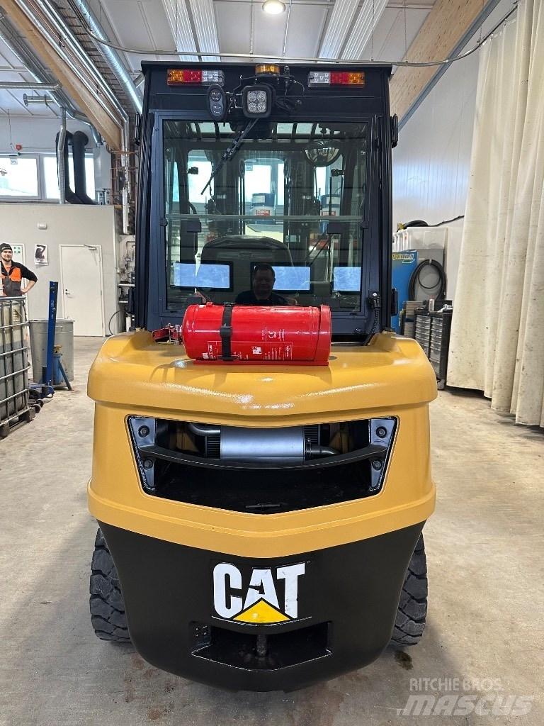 CAT DP35NT 柴油卡車
