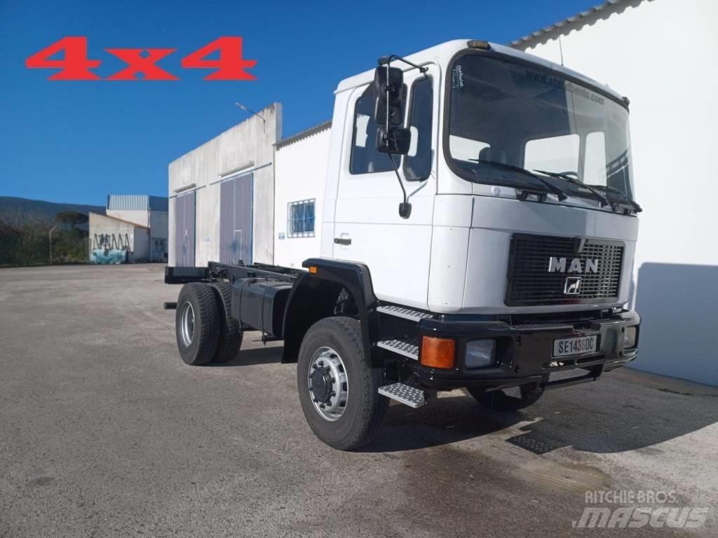 MAN 18.232 AF 4X4 商用底盤車
