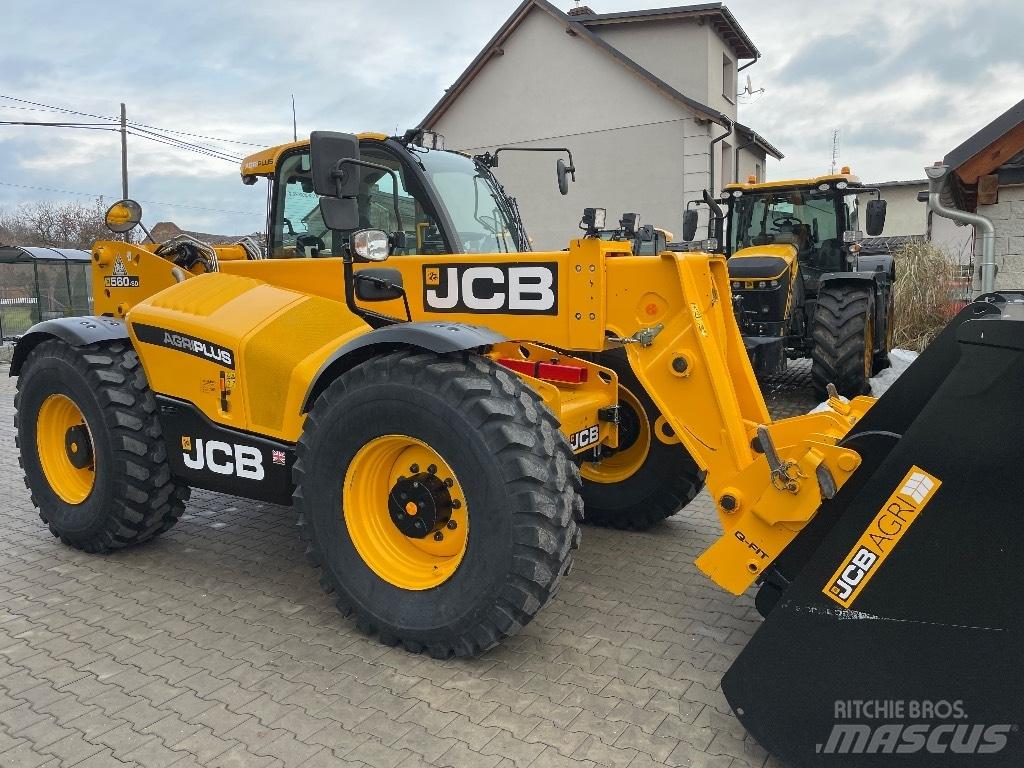 JCB 560-80 AGRI PLUS 伸縮臂操作車