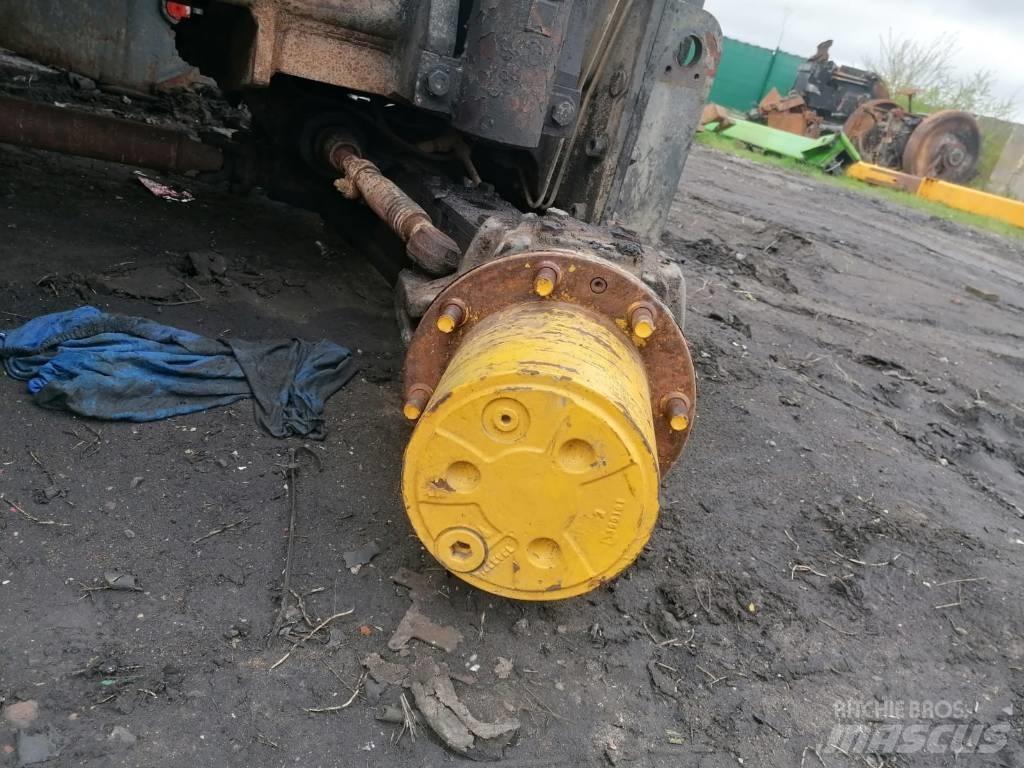 Volvo EW140 2002r 旋轉式挖土機/掘鑿機/挖掘機