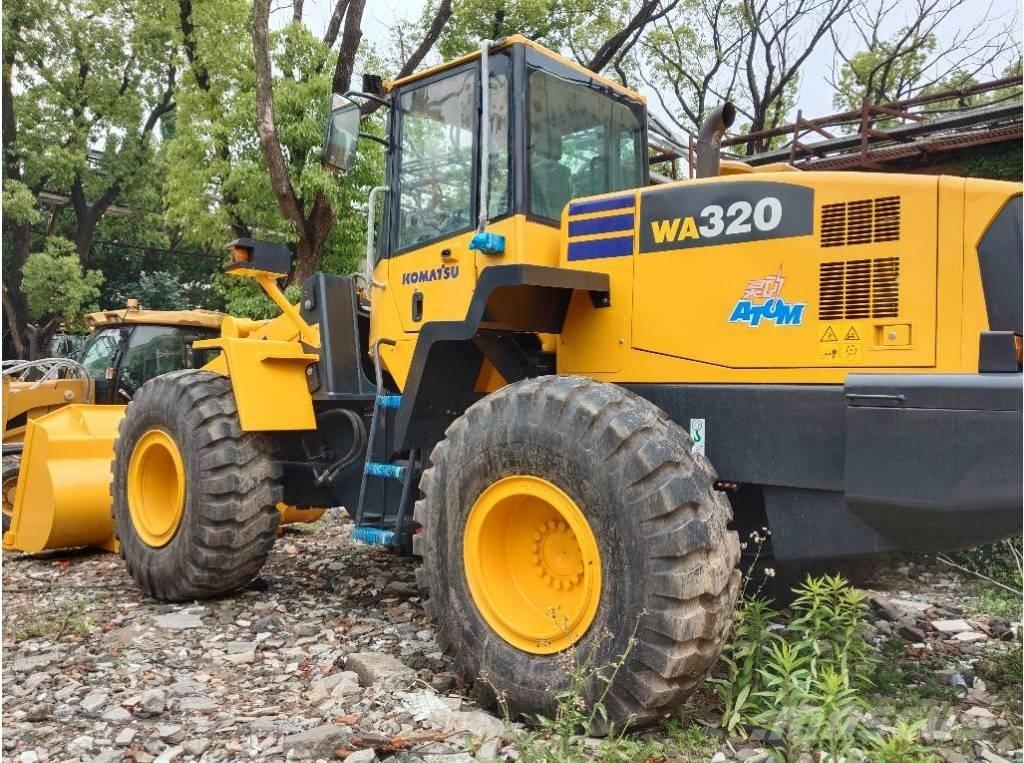Komatsu WA 320-5 輪胎式裝載機
