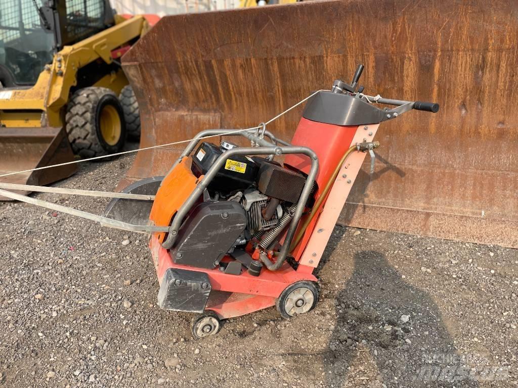 Husqvarna FS413 混凝土/砂漿拌合機