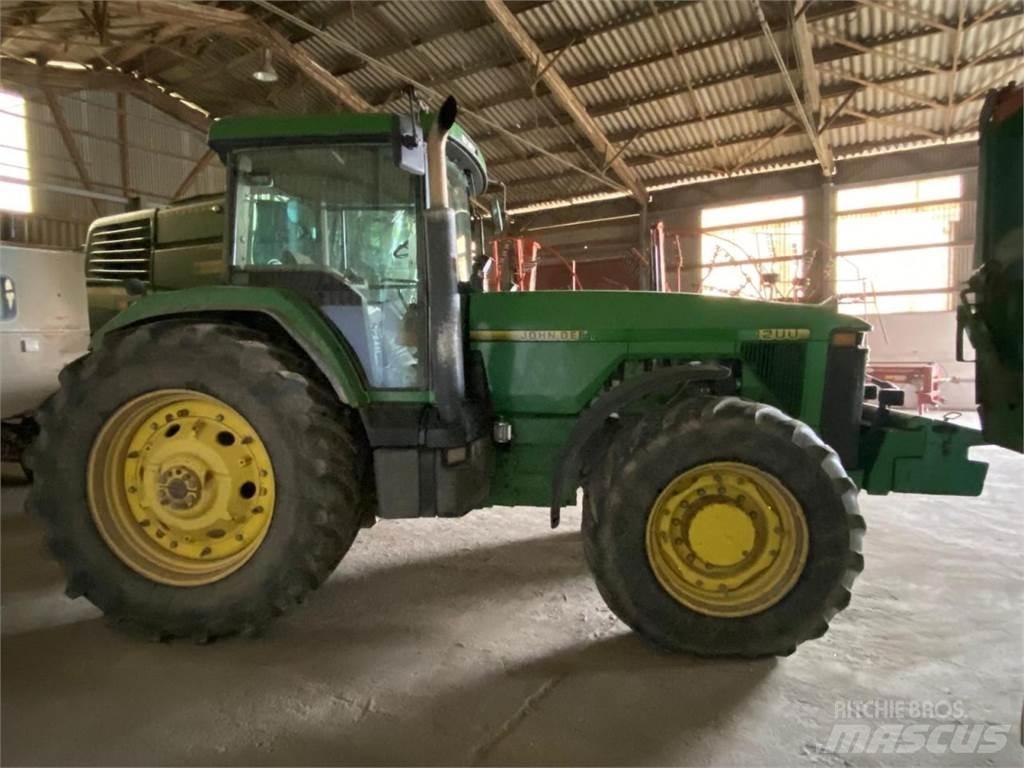 John Deere 8200 曳引機