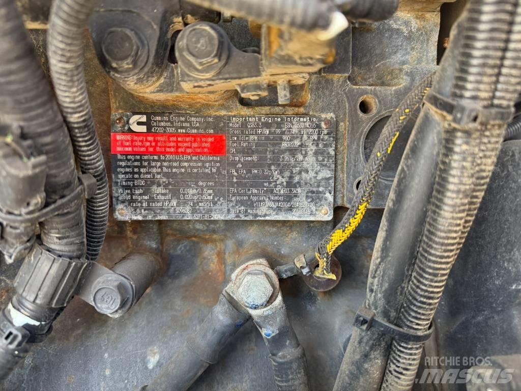 Dynapac CP 142 膠輪滾壓機