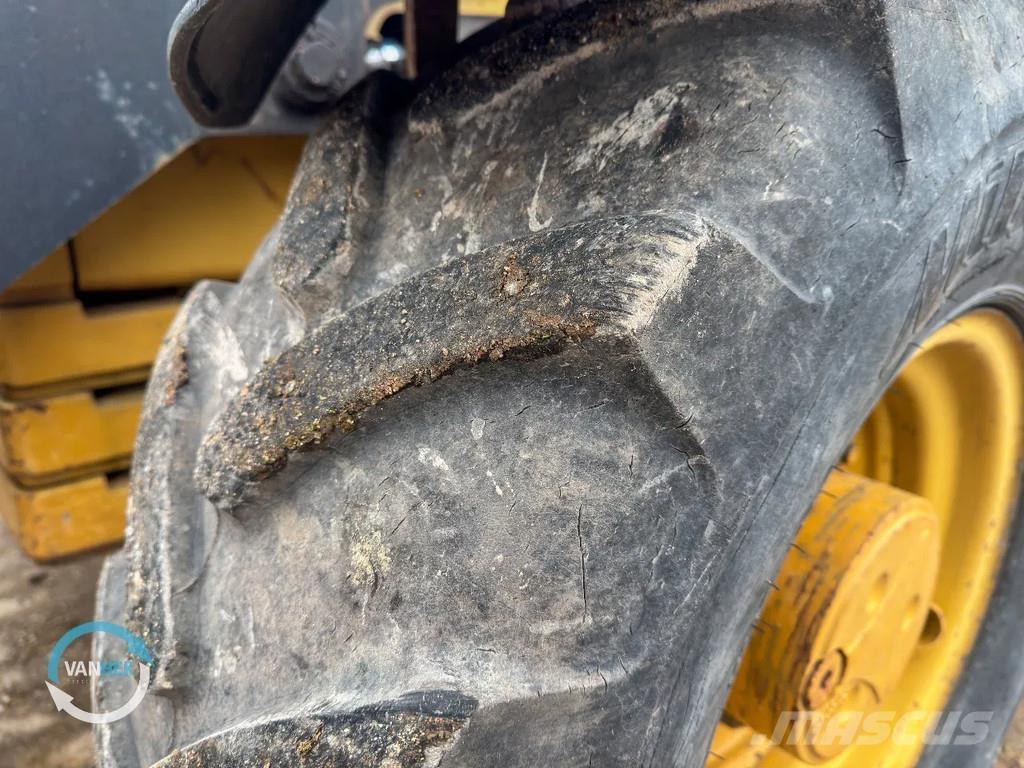 CAT 428C 反鏟裝載機