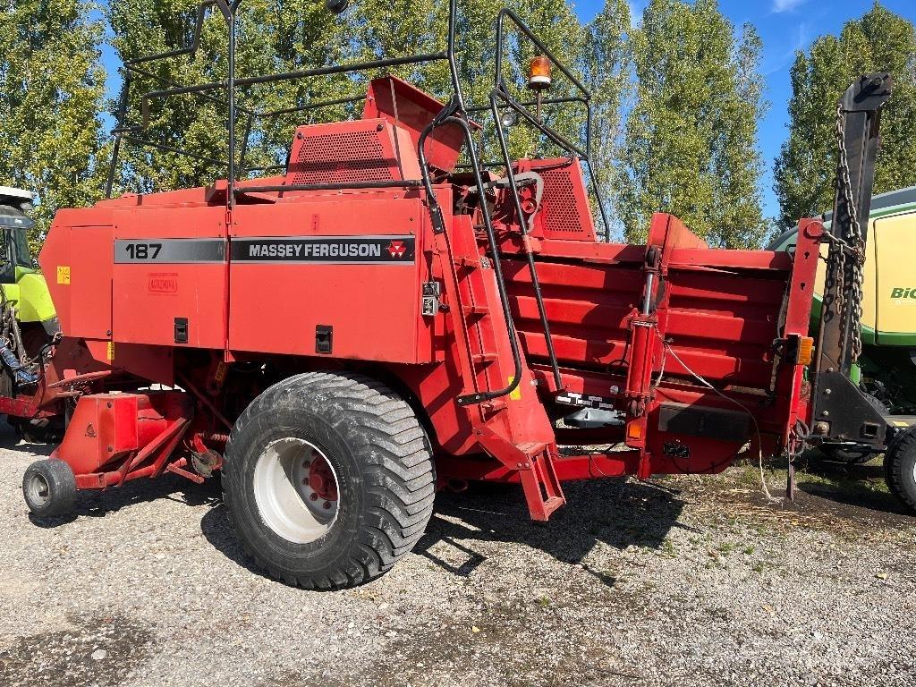Massey Ferguson 187 方形打捆機