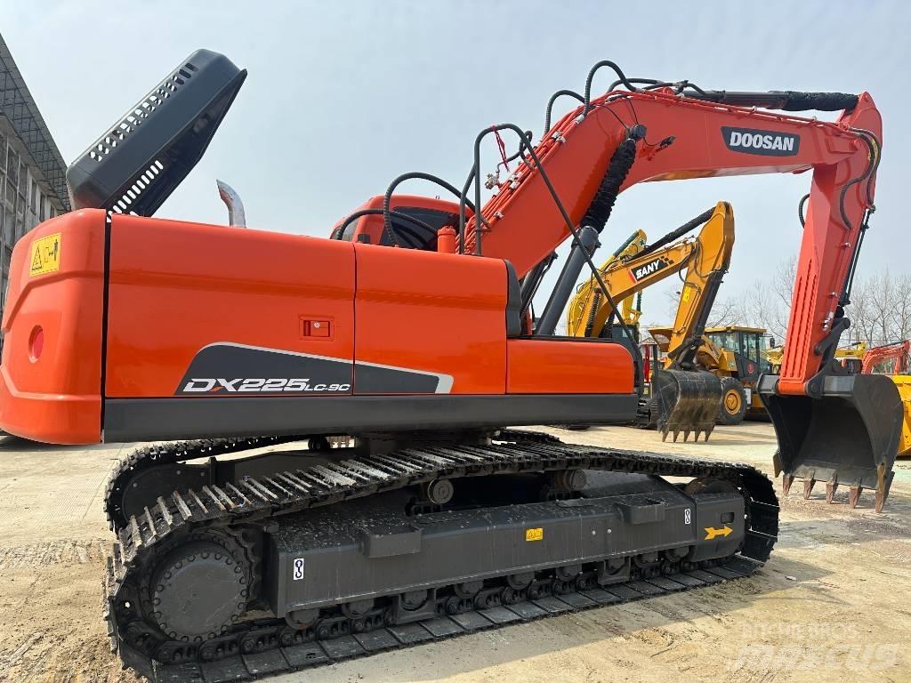 Doosan DX 225LC-9C 履帶式 挖土機/掘鑿機/挖掘機