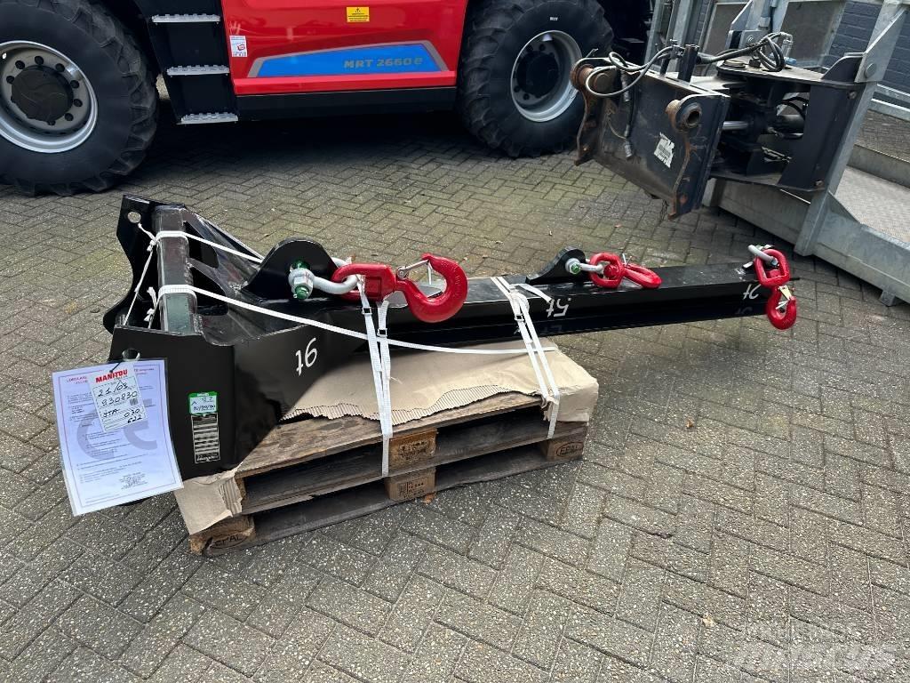 Manitou MHT 790 伸縮臂操作車