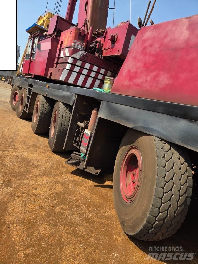 Krupp KMK 5110 全路面起重機/吊車