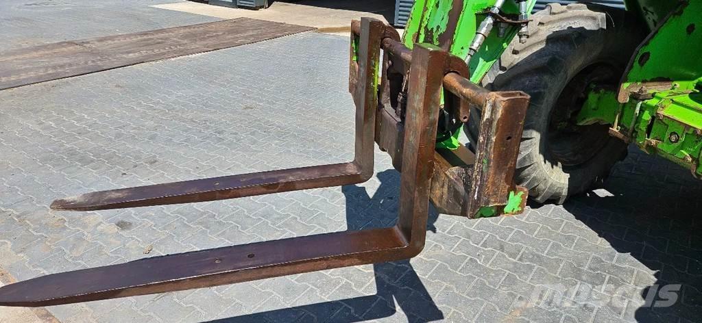 Merlo P40.7 伸縮臂操作車