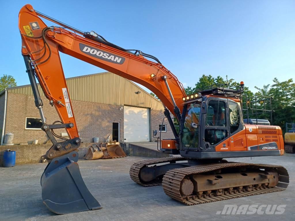 Doosan DX 225 LC-5 履帶式 挖土機/掘鑿機/挖掘機