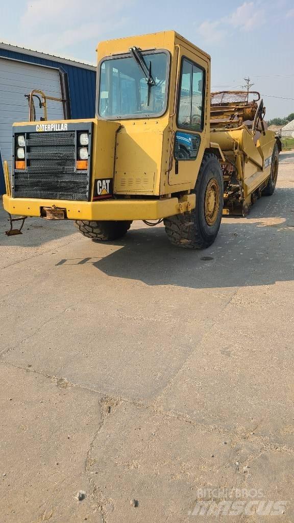 CAT 613 C II 刮土機