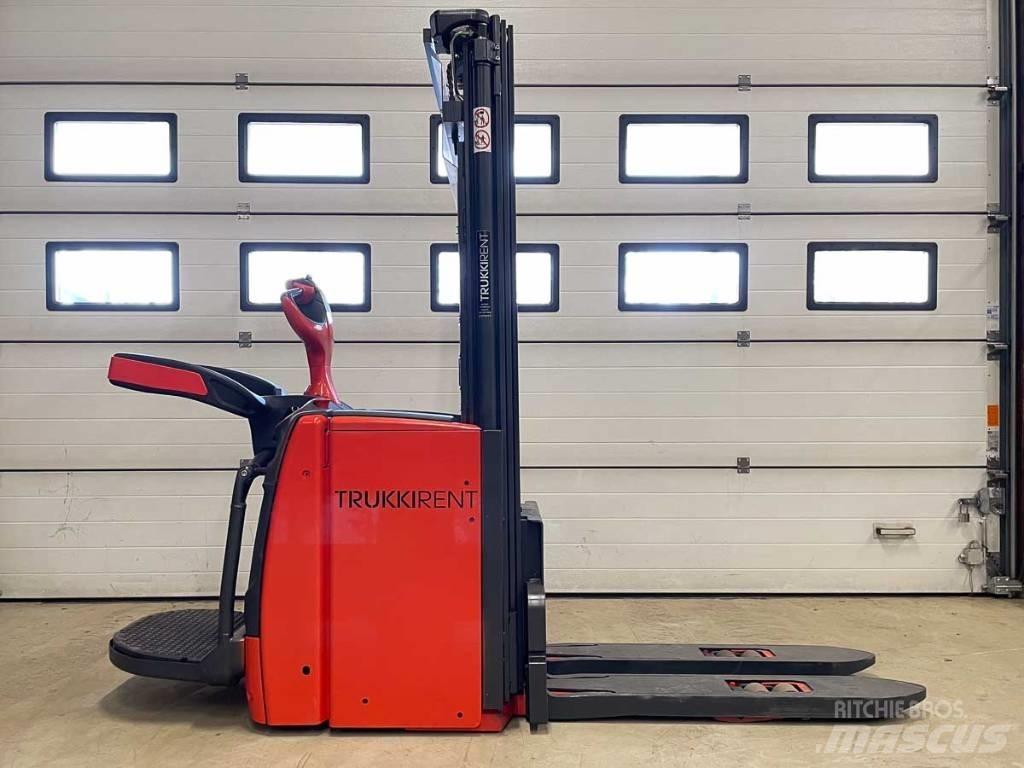 Linde L 20 自走式堆積機