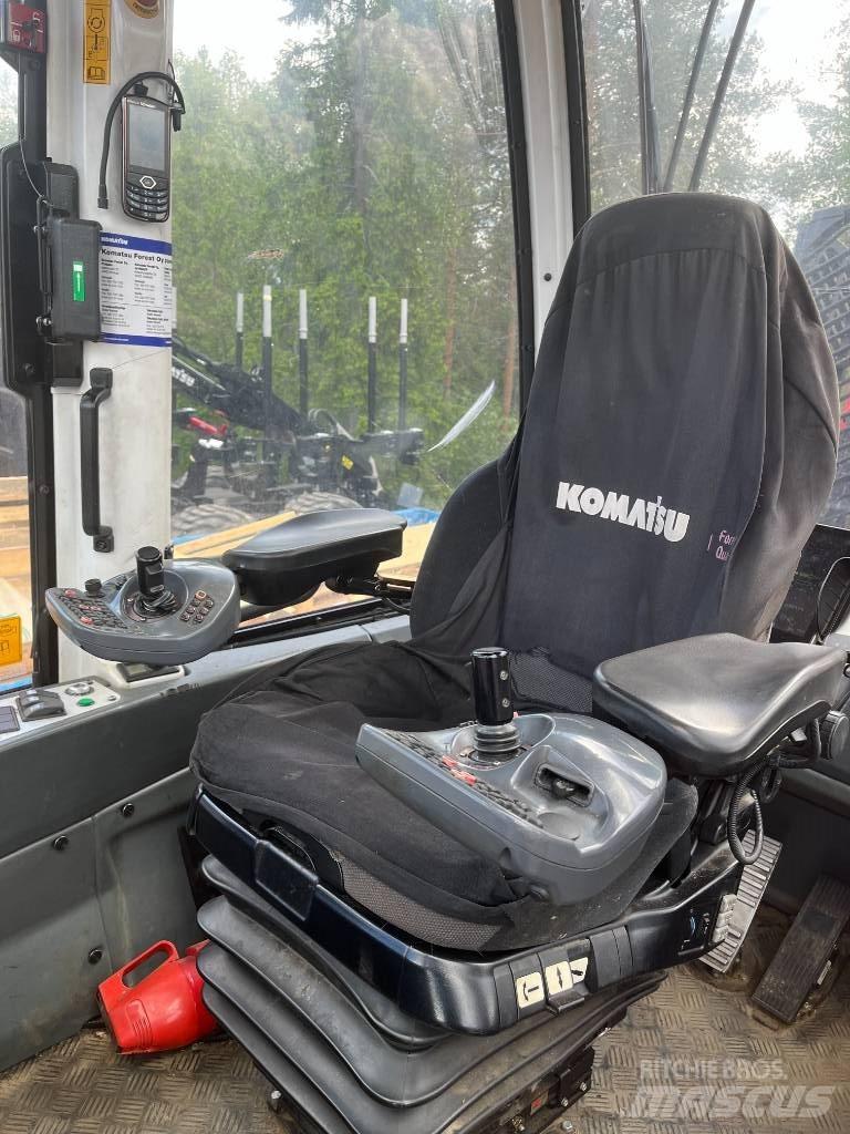 Komatsu 895 集運機