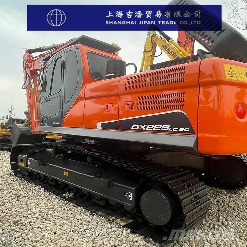 Doosan DX 225 履帶式 挖土機/掘鑿機/挖掘機