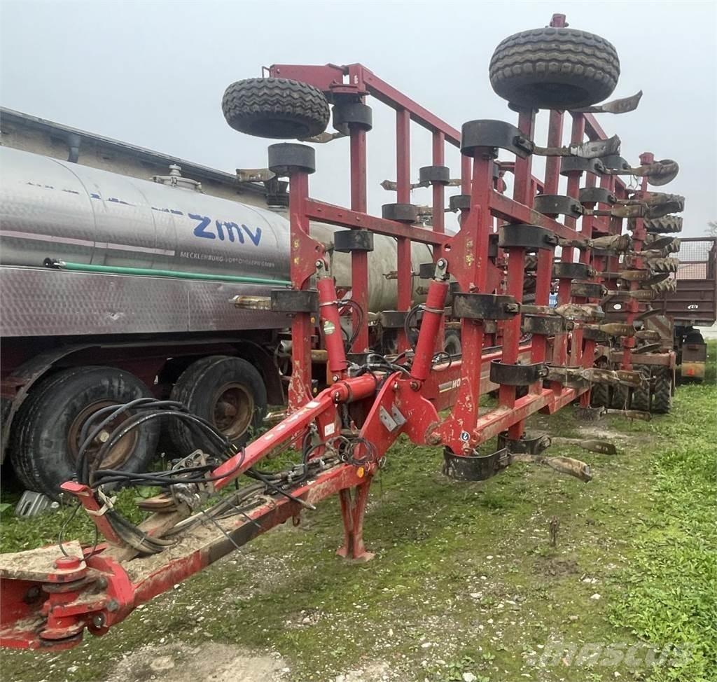 Horsch Tiger 6 XL 中耕管理機