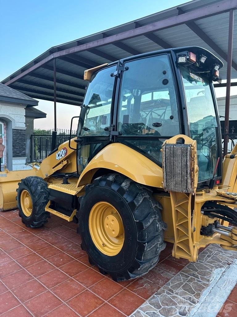 CAT 420 F 反鏟裝載機