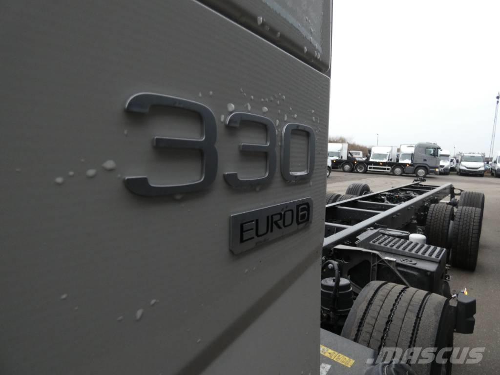 Volvo FM 330 商用底盤車