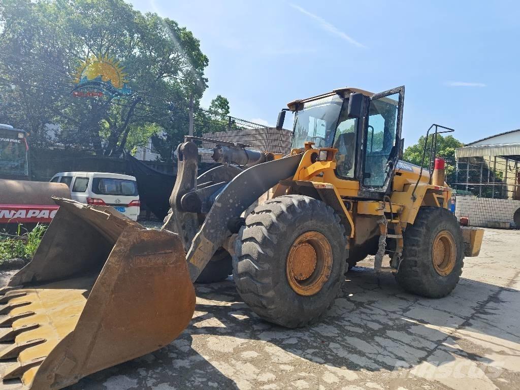 Volvo L 105 輪胎式裝載機