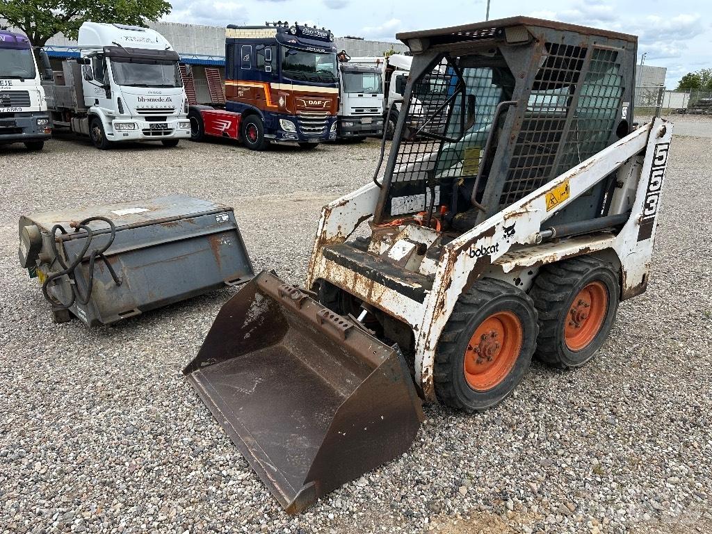 Bobcat 553 滑移轉向裝載機