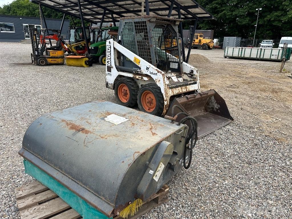 Bobcat 553 滑移轉向裝載機