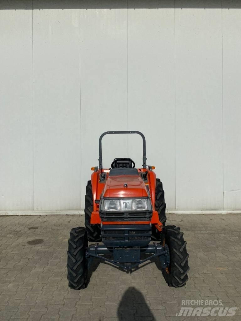 Kubota GT26 小型曳引機