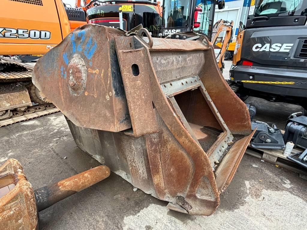 MB Crusher 120 破碎機