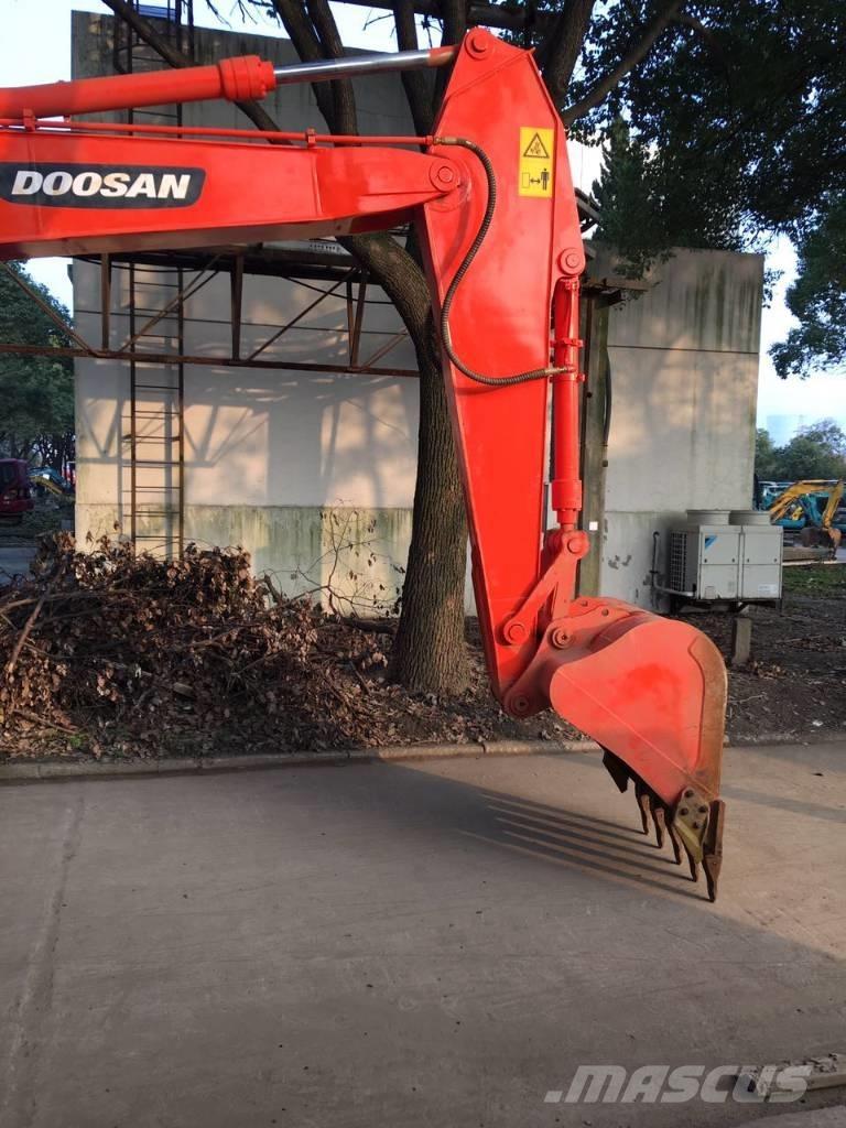 Doosan DH 150 W-7 旋轉式挖土機/掘鑿機/挖掘機