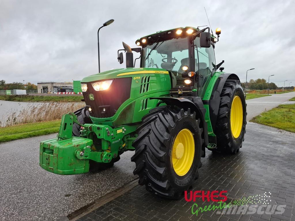 John Deere 6215 R 曳引機